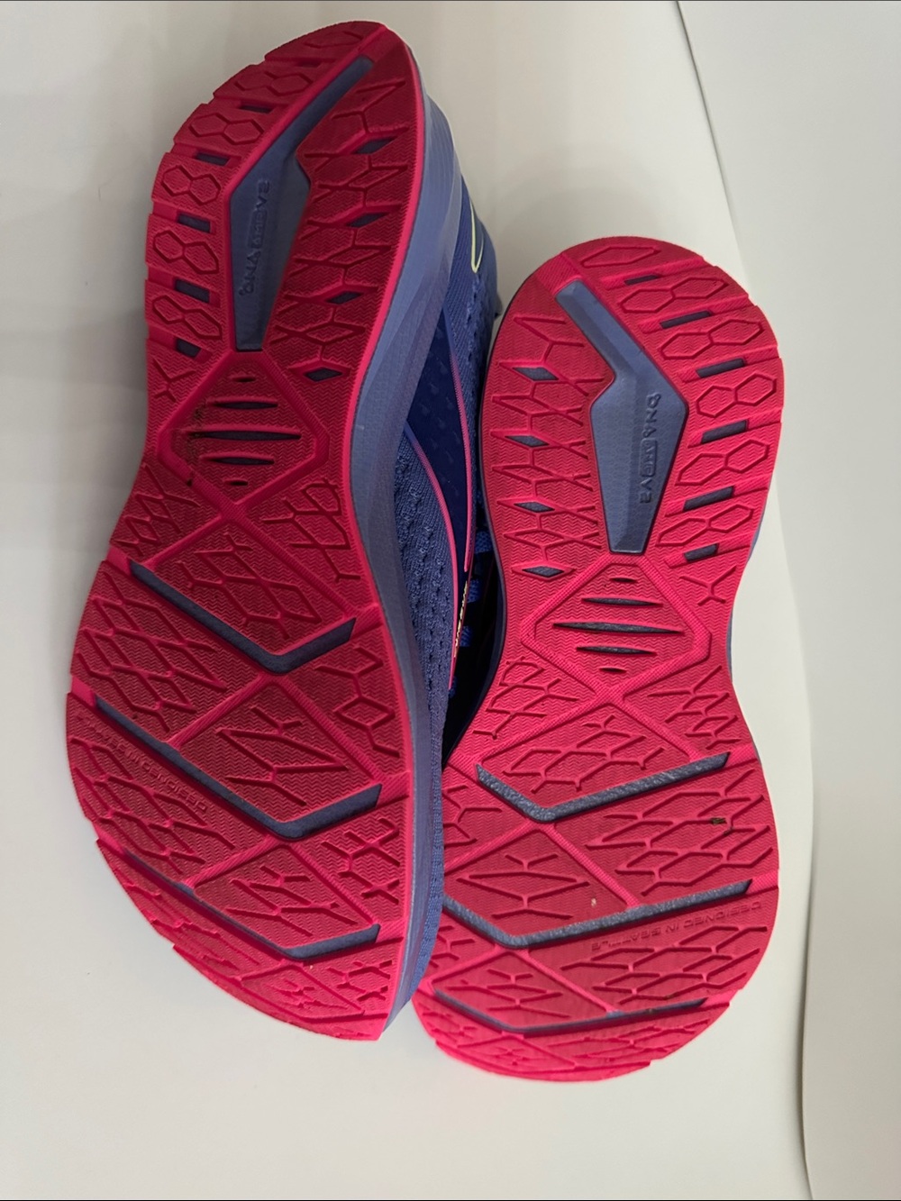 Brooks Levitate Running Women’s Shoes - Blue with Pink Accents - Picture 8 of 8